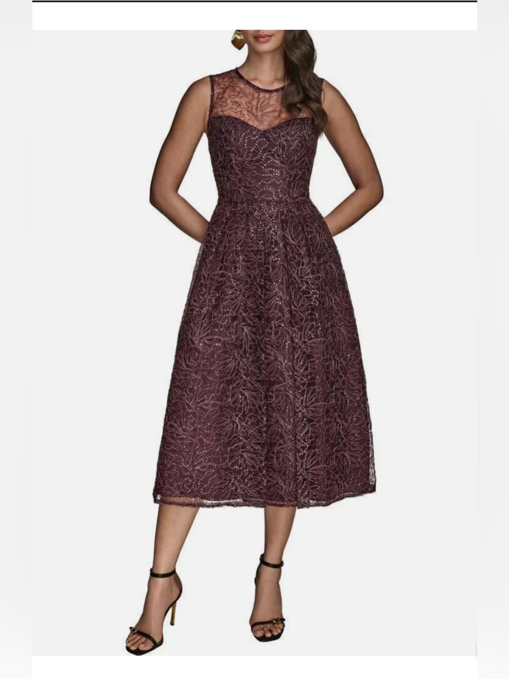 Sleeveless Lace Midi Dress in Plum